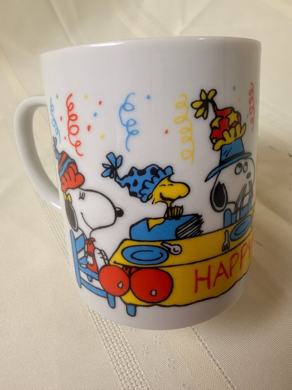 Vintage 1975 Peanuts Happy Birthday Party Snoopy Charlie Brown Lucy Coffee Mug